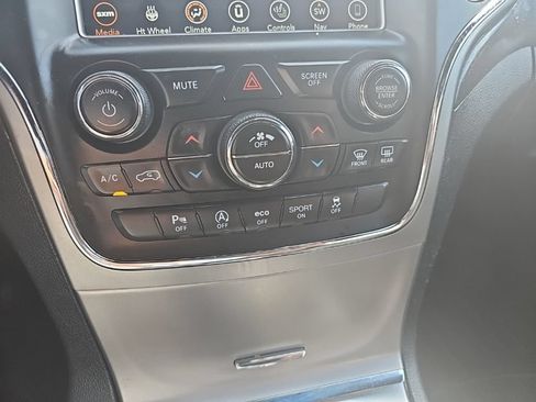 Used 2018 Jeep Grand Cherokee Altitude AWD/4WD image 30