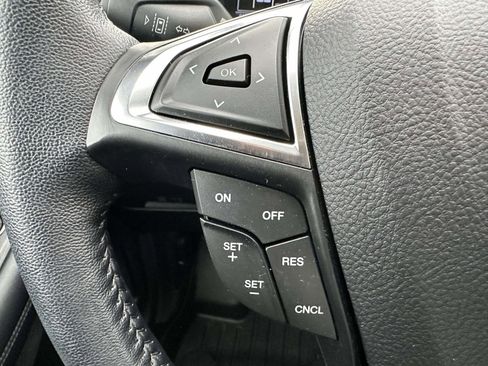 Used 2022 Ford Edge SEL w/ Convenience Package image 17