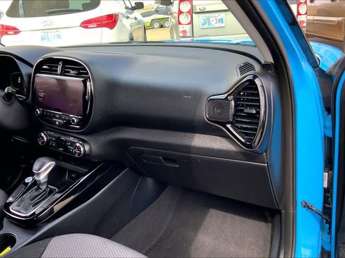 Used 2023 Kia Soul S image 19