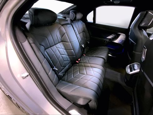 Certified 2023 BMW 760i xDrive AWD/4WD image 19