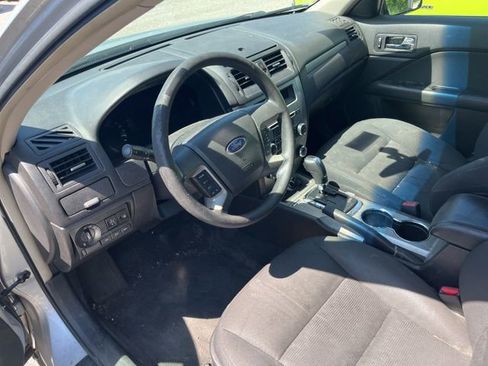 Used 2010 Ford Fusion SE FWD image 6