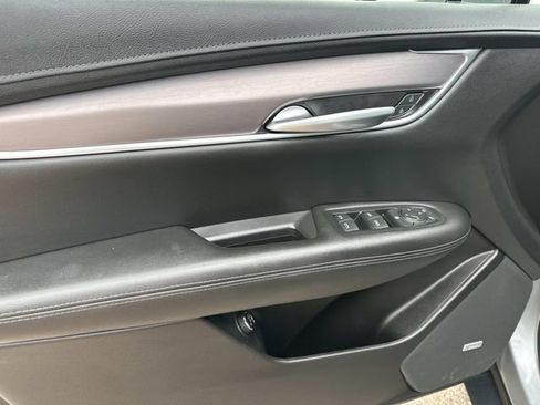 Used 2023 Cadillac XT5 Luxury AWD/4WD image 14