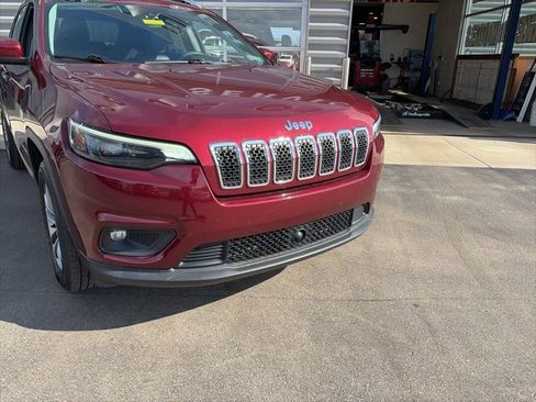 Used 2021 Jeep Cherokee Latitude Lux w/ Comfort/Convenience Group image 5