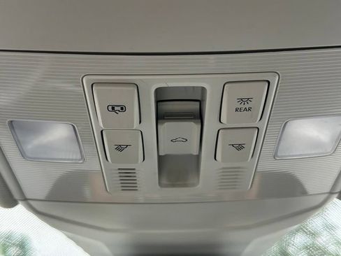 Used 2021 Volkswagen Jetta SEL FWD image 35