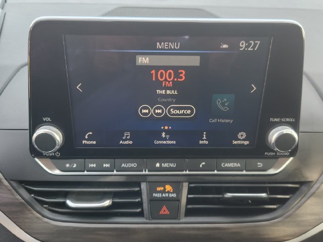 Used 2025 Nissan Altima 2.5 SV FWD image 17