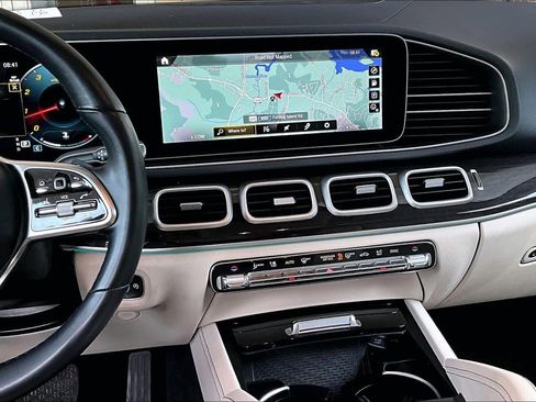 Used 2023 Mercedes-Benz GLE 350 4MATIC w/ Premium Package image 7