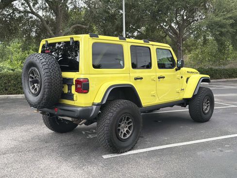 Used 2023 Jeep Wrangler Unlimited Rubicon 392 w/ Xtreme Recon 35" Tire Package AWD/4WD image 4