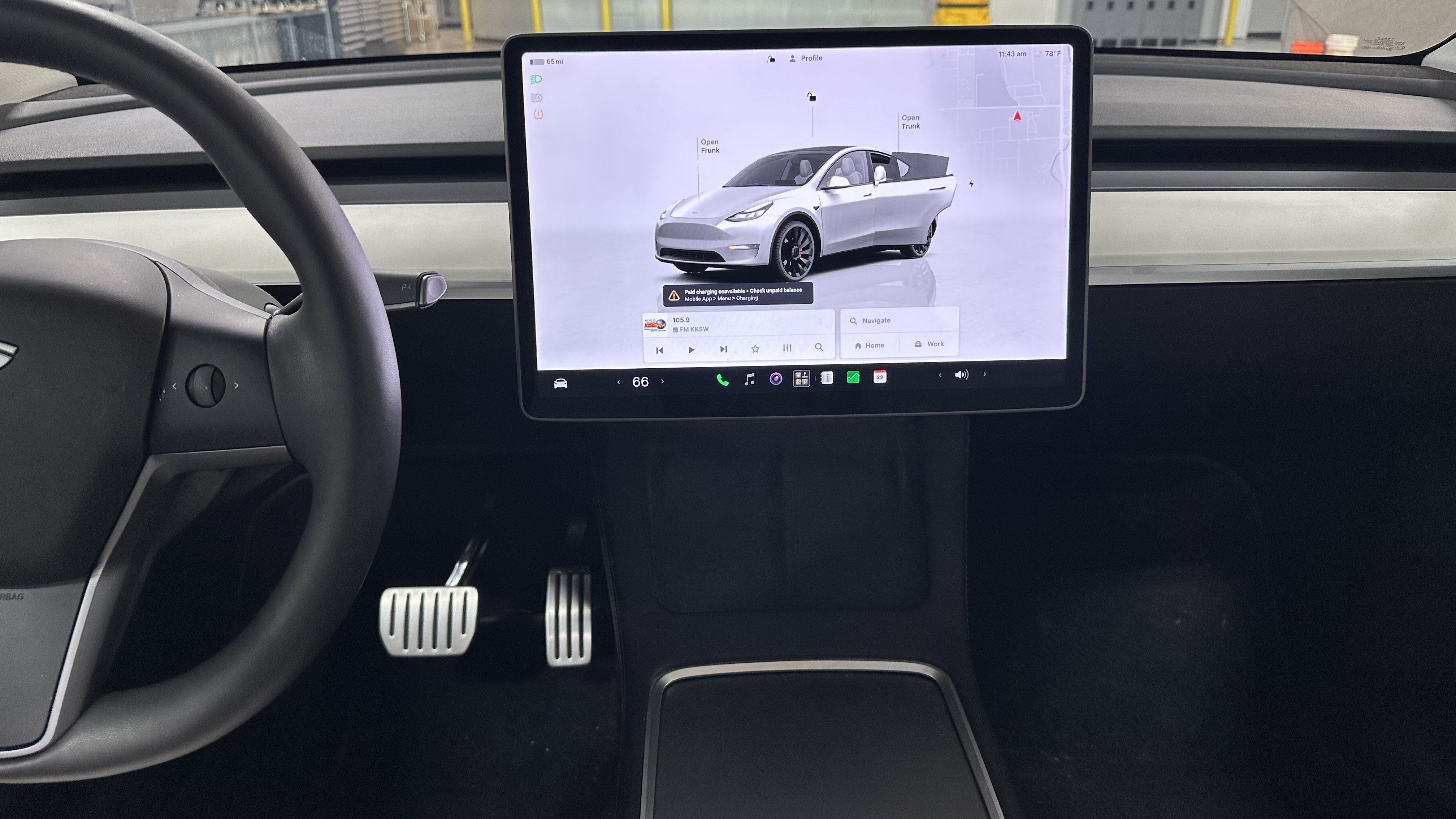 Used 2025 Tesla Model Y Performance AWD/4WD image 31