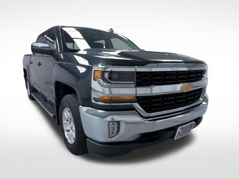 Used 2018 Chevrolet Silverado 1500 LT w/ All Star Edition AWD/4WD image 2