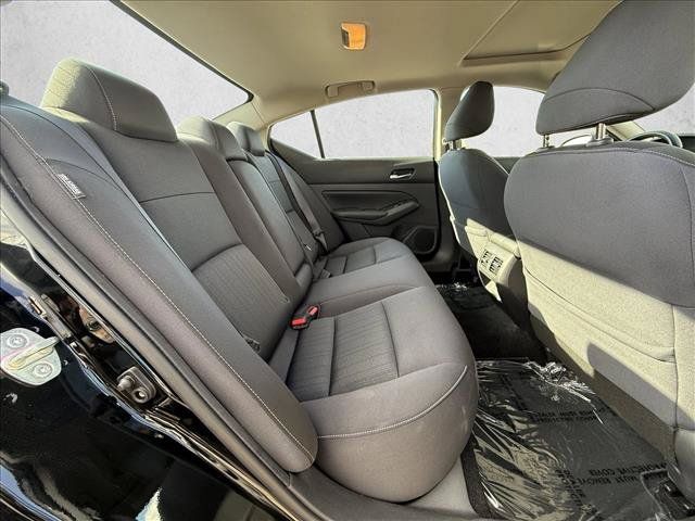 Used 2019 Nissan Altima 2.5 SV FWD image 21