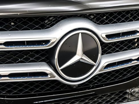 Used 2023 Mercedes-Benz GLE 350 4MATIC w/ Premium Package image 13