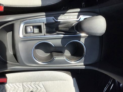 Used 2024 Chevrolet Equinox LS image 23