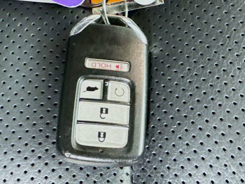 Used 2017 Honda Pilot Elite image 39