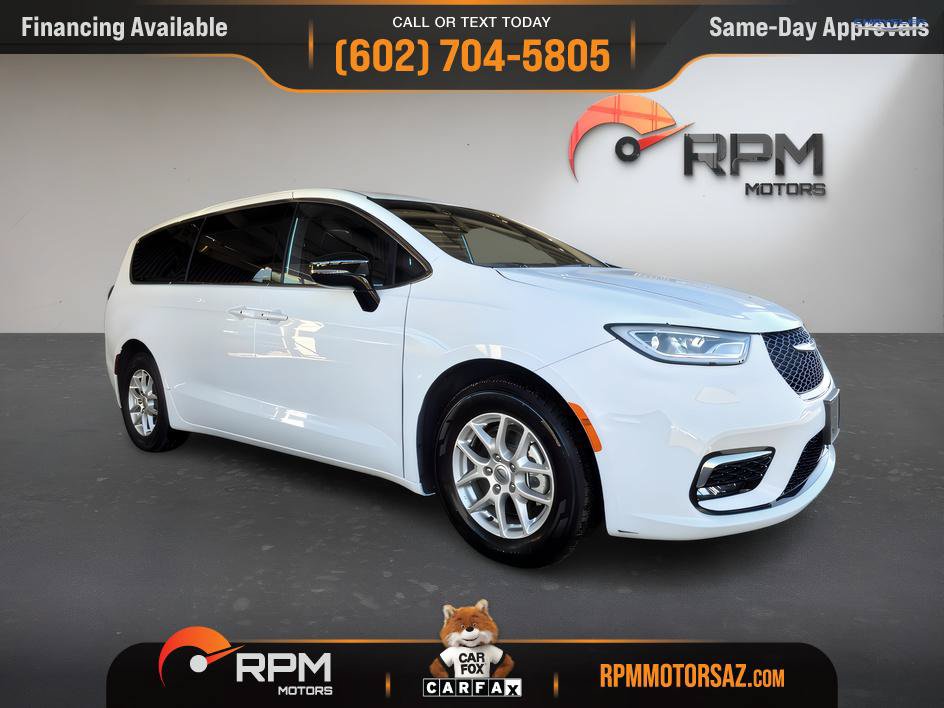Used 2025 Chrysler Pacifica Select FWD image 26
