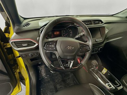 Used 2023 Chevrolet TrailBlazer RS AWD/4WD image 16