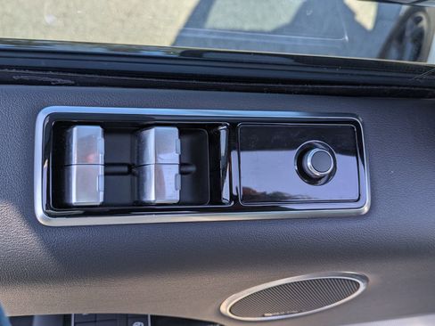 Used 2019 Land Rover Range Rover Sport HSE image 21