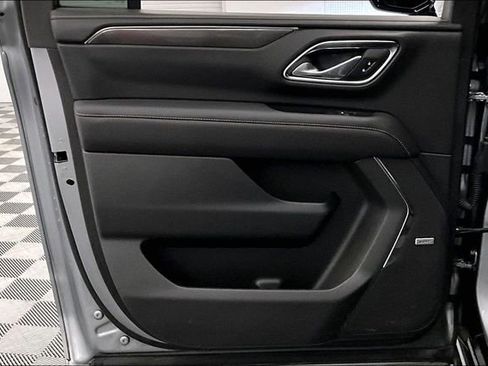 Used 2024 GMC Yukon XL AT4 image 23
