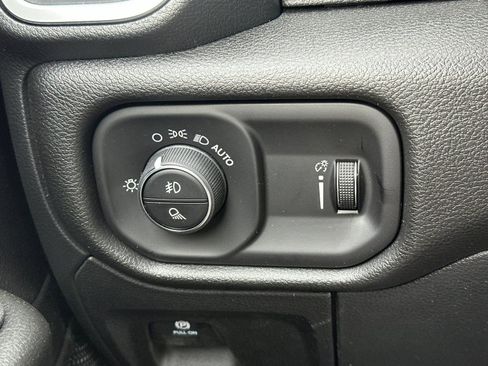 New 2026 RAM 1500 Express image 26