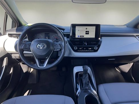 Certified 2025 Toyota Corolla SE image 11
