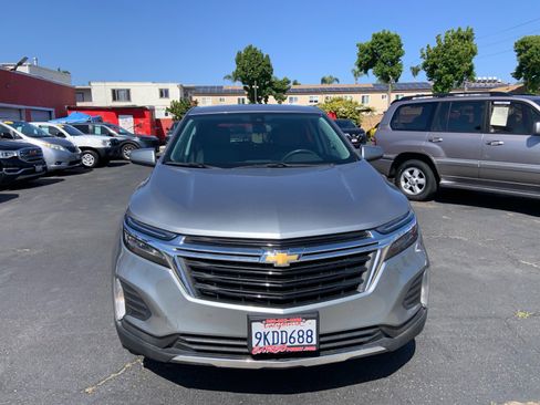 Used 2024 Chevrolet Equinox LT w/ Driver Convenience Package AWD/4WD image 2