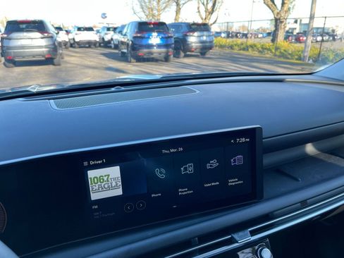 Used 2025 Hyundai Tucson SEL image 18