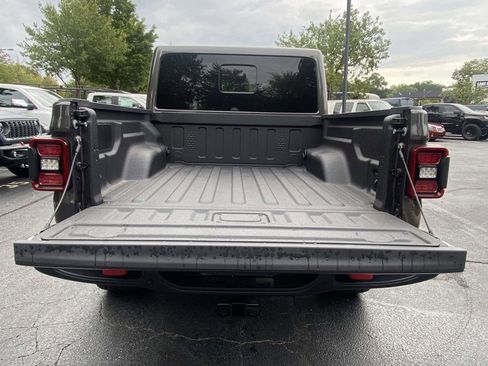 New 2025 Jeep Gladiator Rubicon image 28