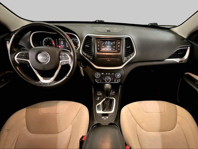 Used 2016 Jeep Cherokee Sport w/ Cold Weather Group AWD/4WD image 14