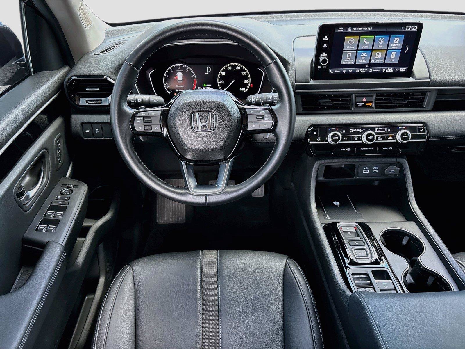 Certified 2025 Honda Pilot EX-L image 25