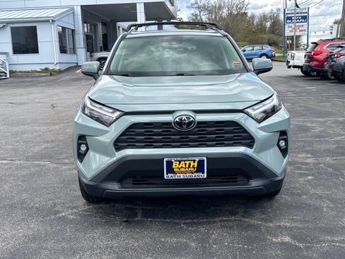 Used 2022 Toyota RAV4 XLE Premium AWD/4WD image 2