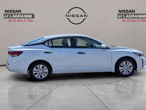 New 2025 Nissan Sentra S image 4
