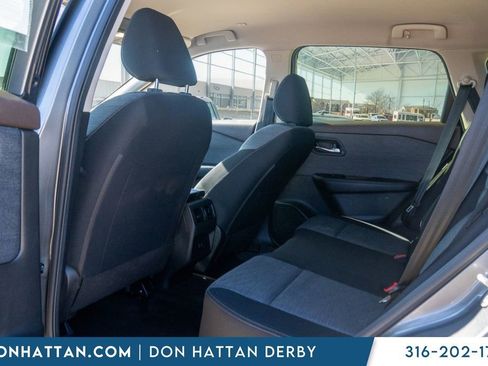 Used 2023 Nissan Rogue SV image 20