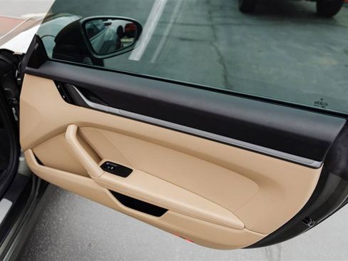 Used 2020 Porsche 911 Carrera RWD image 29