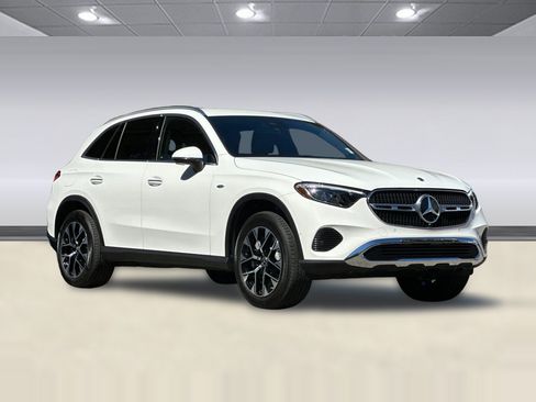 Certified 2025 Mercedes-Benz GLC 350e 4MATIC image 7