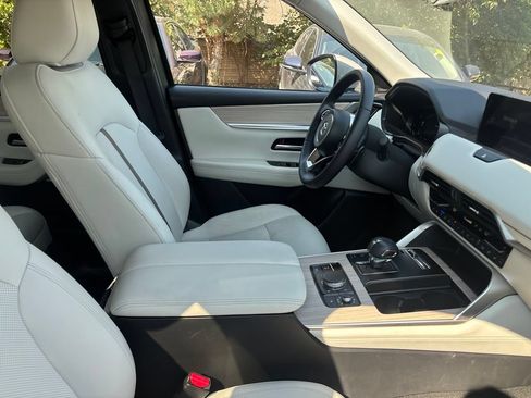 Used 2026 MAZDA CX-90 Plug-In Hybrid w/ Premium Plus AWD/4WD image 4
