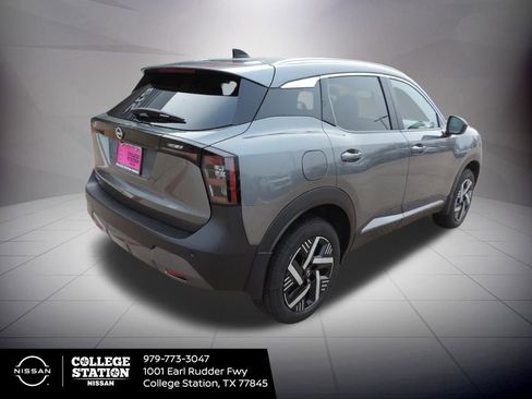 New 2026 Nissan Kicks SV image 4