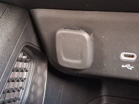 Certified 2023 Chevrolet TrailBlazer RS FWD image 27