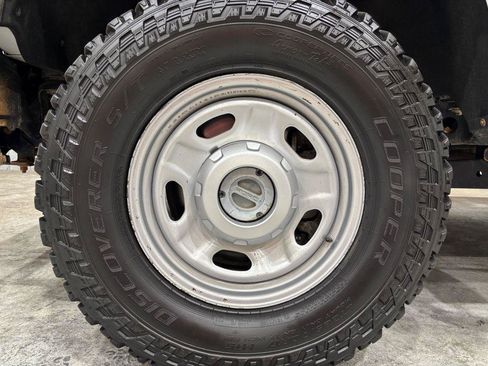 Used 2017 Ford F350 XL AWD/4WD image 26