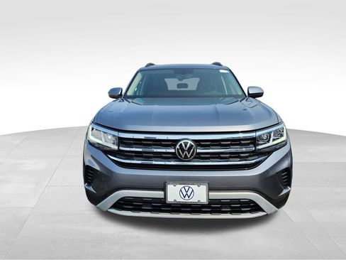 Certified 2023 Volkswagen Atlas SE w/ Panoramic Sunroof Package image 2
