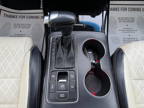 Used 2017 Kia Sorento SX image 20