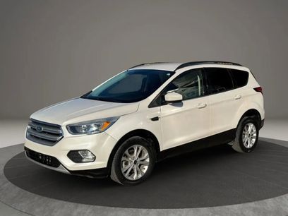 Used 2018 Ford Escape SE w/ SE Sync 3 Package