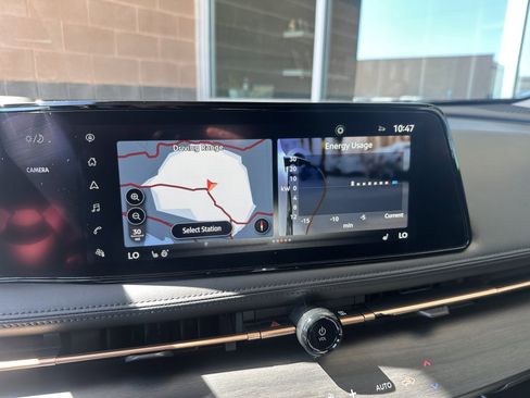 Used 2023 Nissan Ariya FWD image 21