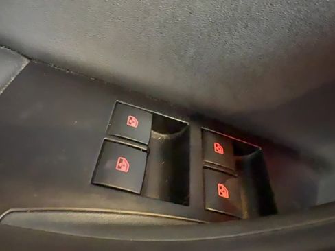 Used 2019 Buick Cascada Premium image 48