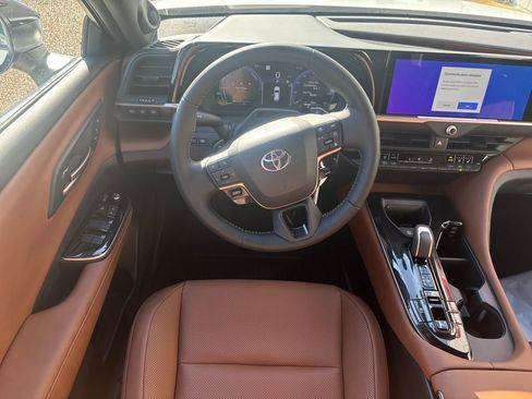 New 2026 Toyota Crown Signia Limited image 3