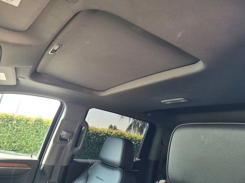 Used 2023 GMC Sierra 1500 Denali w/ Denali Reserve Package image 8