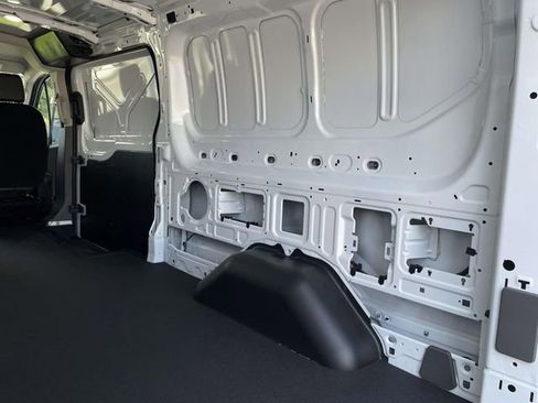 New 2025 Ford Transit 250 Low Roof RWD image 20