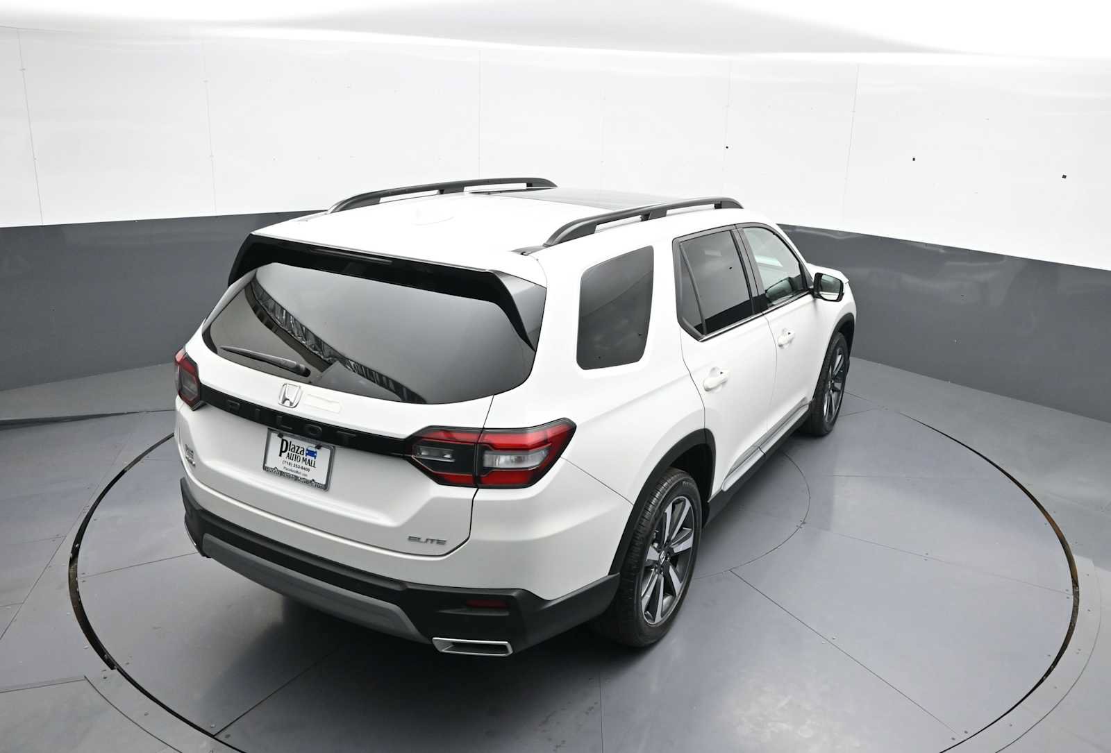 Certified 2023 Honda Pilot Elite image 40