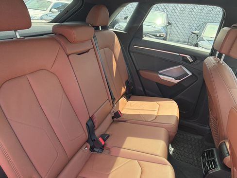 Certified 2024 Audi Q3 2.0T Premium AWD/4WD image 29