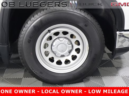 Certified 2023 GMC Sierra 1500 Pro w/ Convenience Package image 3