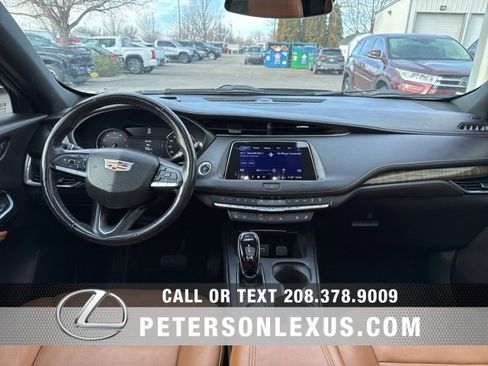 Used 2020 Cadillac XT4 Premium Luxury image 15