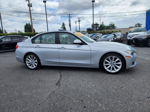 Used 2012 BMW 328i Sedan RWD image 4